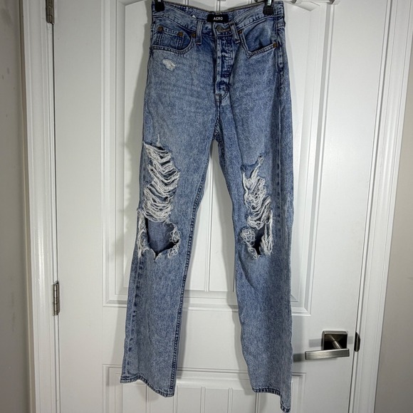 AERO Denim - Aero 90s High Rise Baggy Jeans Light Wash Distressed 4 Reg 100% Cotton